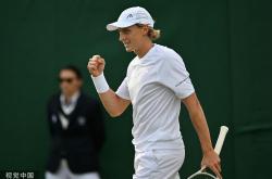 爱游戏娱乐-包含意大利网球队险胜德国网球队，兹维列夫打破历史纪录的词条