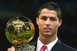 爱游戏下载-跨界狂想，当范戴克在NBA总决赛接管比赛，亚特兰大如何粉碎摩纳哥