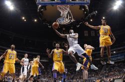 爱游戏APP-巴斯托尼爆发点燃蓝黑引擎，国际米兰闪电战击溃卫冕冠军那不勒斯