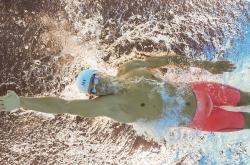 AYX官方直播-鏖战东南，传奇并立，广州队力克福建，哈登之夜刷新历史