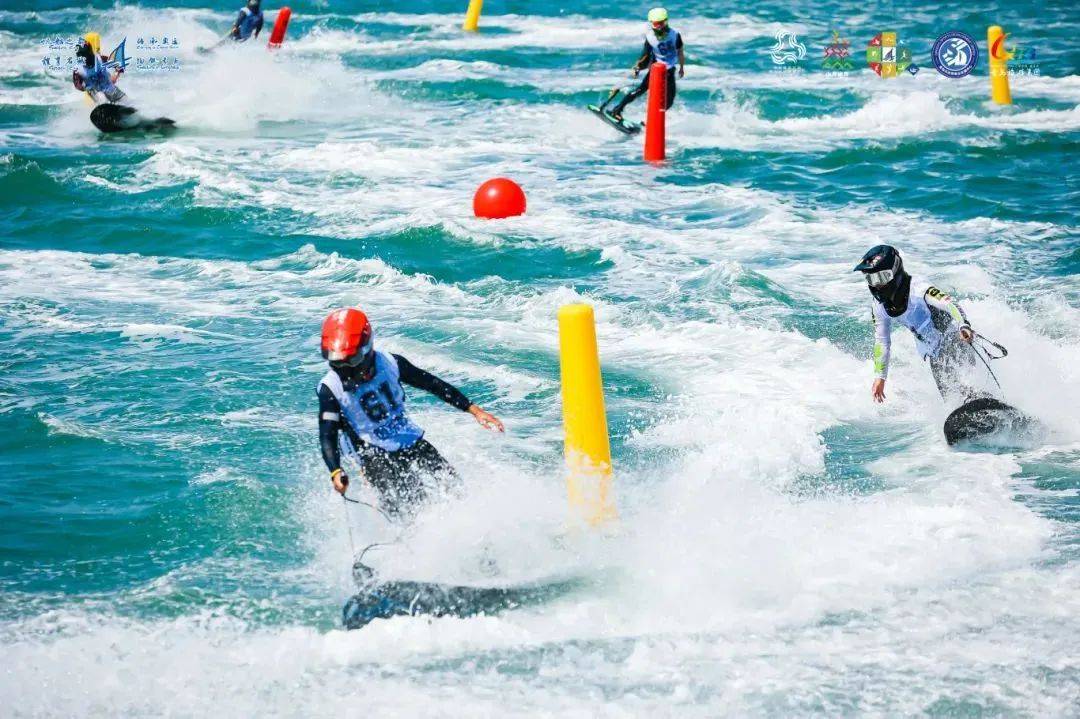 关于冲浪比赛实况报道:选手技艺惊艳观众的信息 关于冲浪比赛实况报道:选手技艺惊艳观众的信息