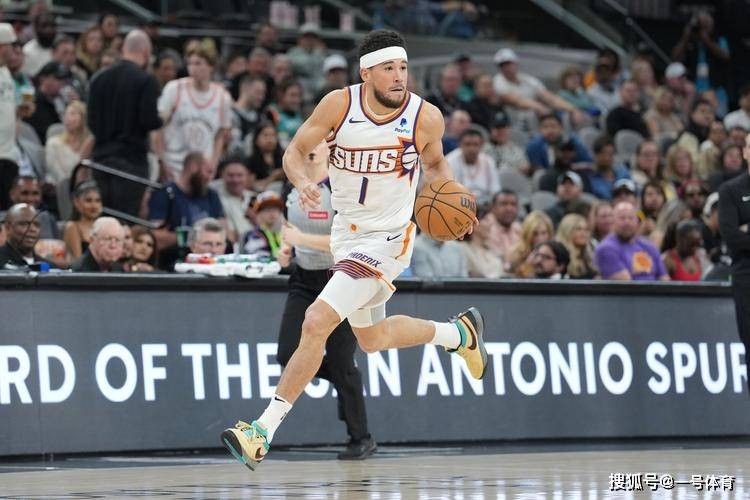 包含太阳横扫强敌，布克单节轰炸敌阵的词条