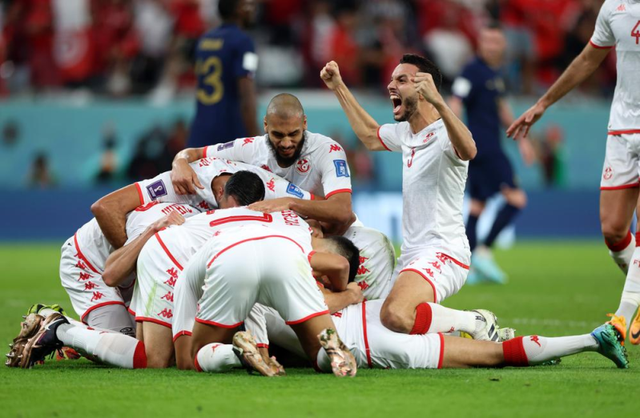 澳大利亚球队凭借团队合作赢得了胜利