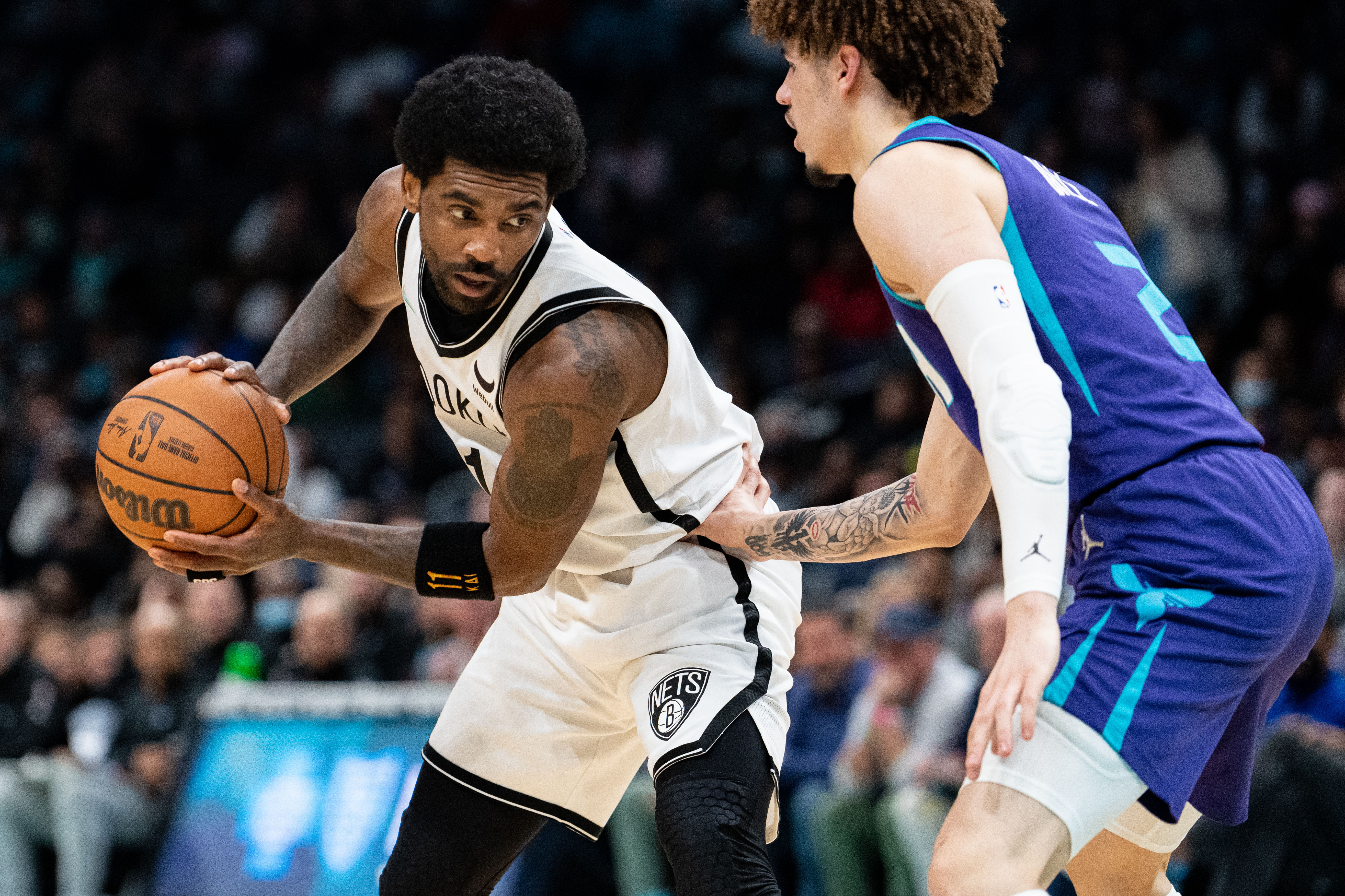 关于勒沃库森强势荷兰，莫德里奇三分雨点燃全场的信息