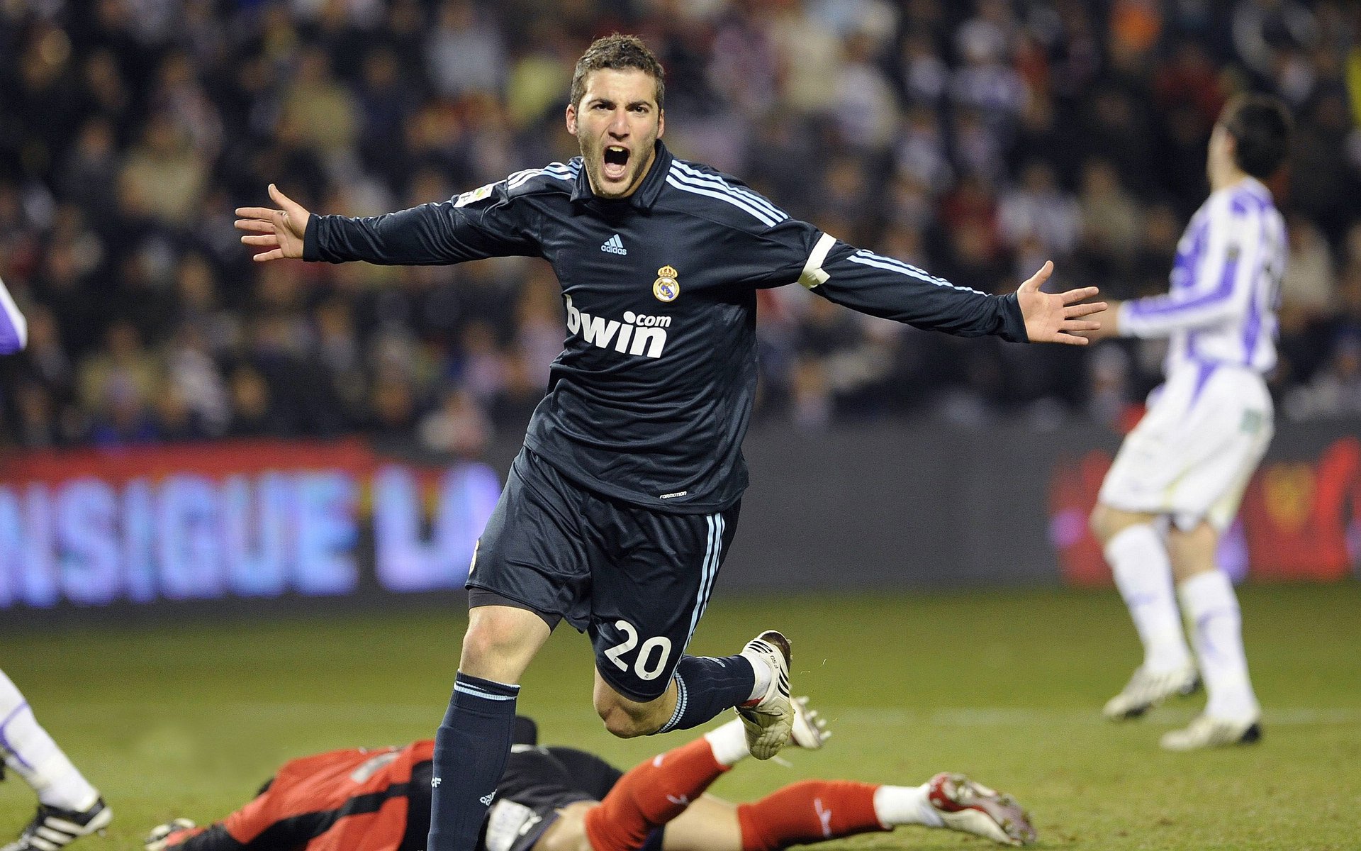 沙漠绿茵奇迹，李刚仁关键一球，沙特掀翻欧洲红魔比利时