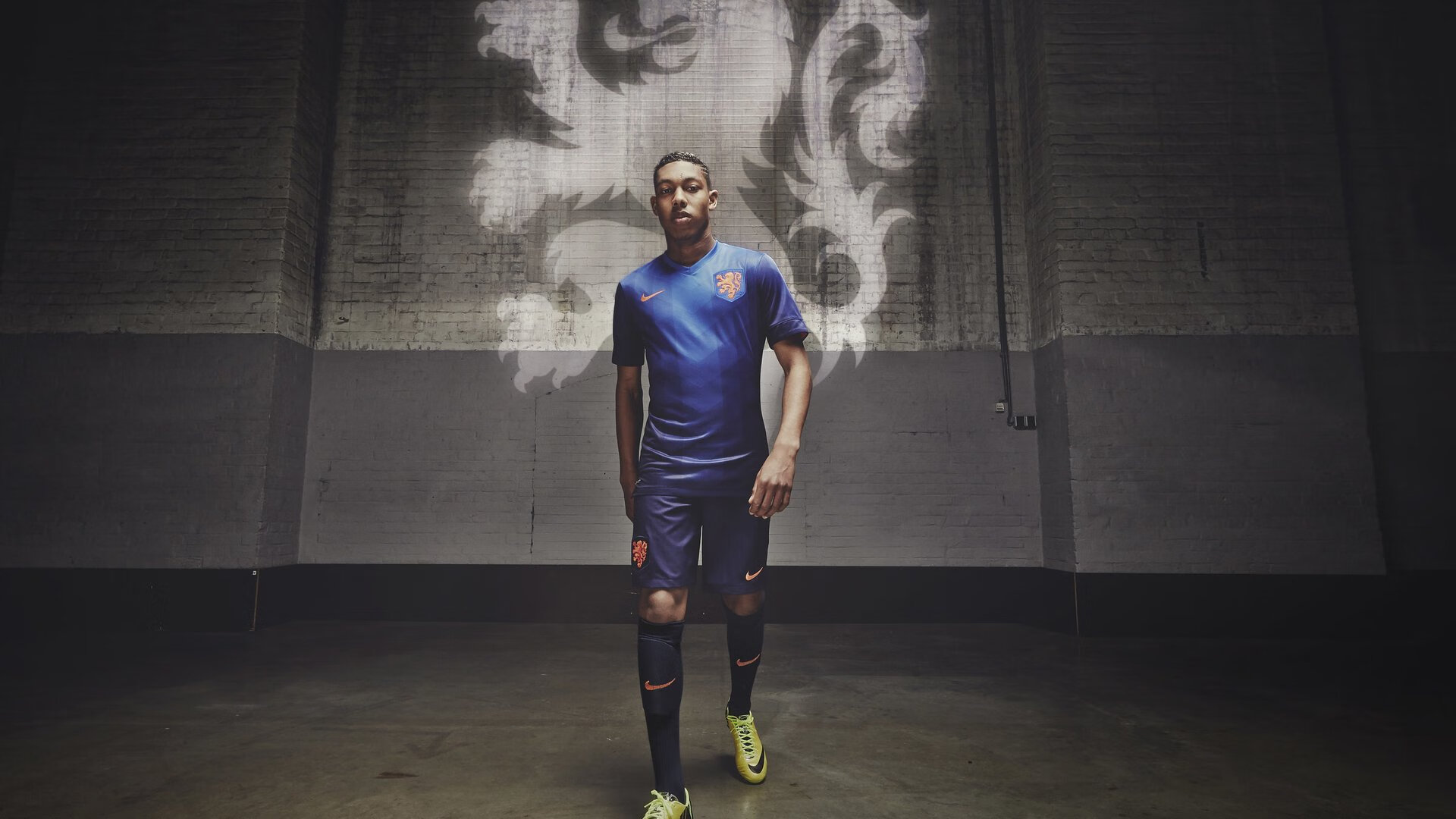 马赛对阵波兰,马丁内利关键时刻站出来的英雄时刻